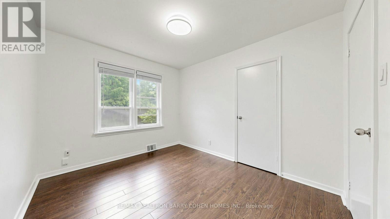 3 Greengate Road, Toronto, ON, M3B 1E7 - 20