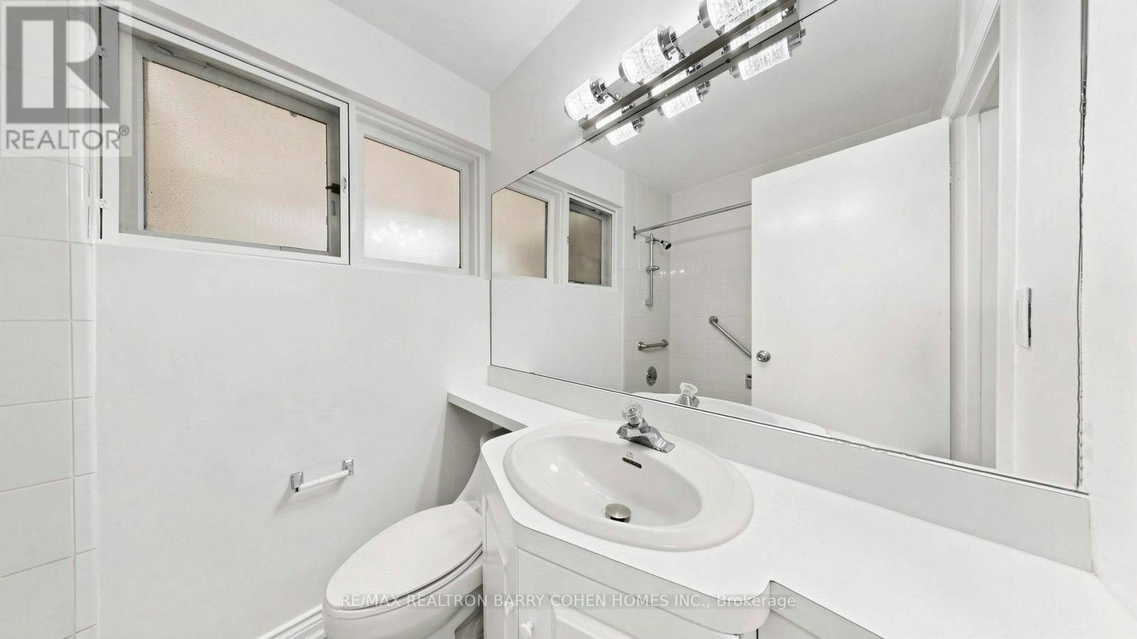 3 Greengate Road, Toronto, ON, M3B 1E7 - 30