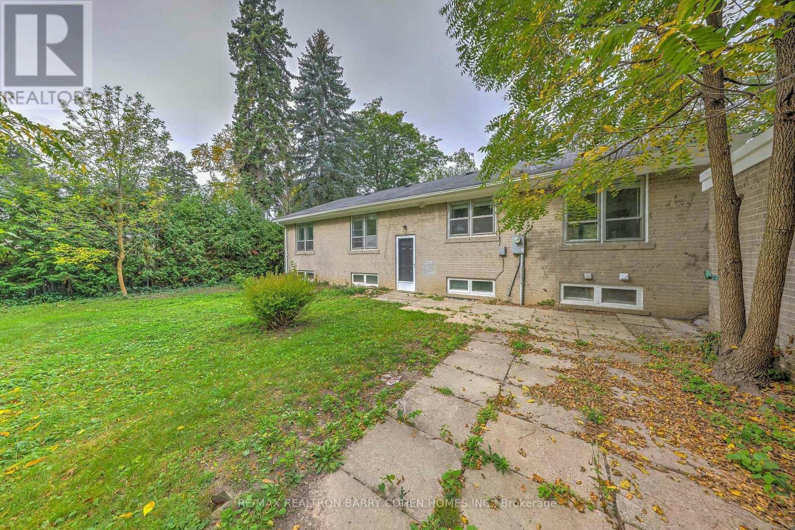 3 Greengate Road, Toronto, ON, M3B 1E7 - 44
