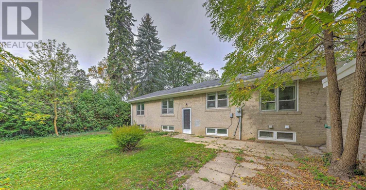 3 Greengate Road, Toronto, ON, M3B 1E7 - 44