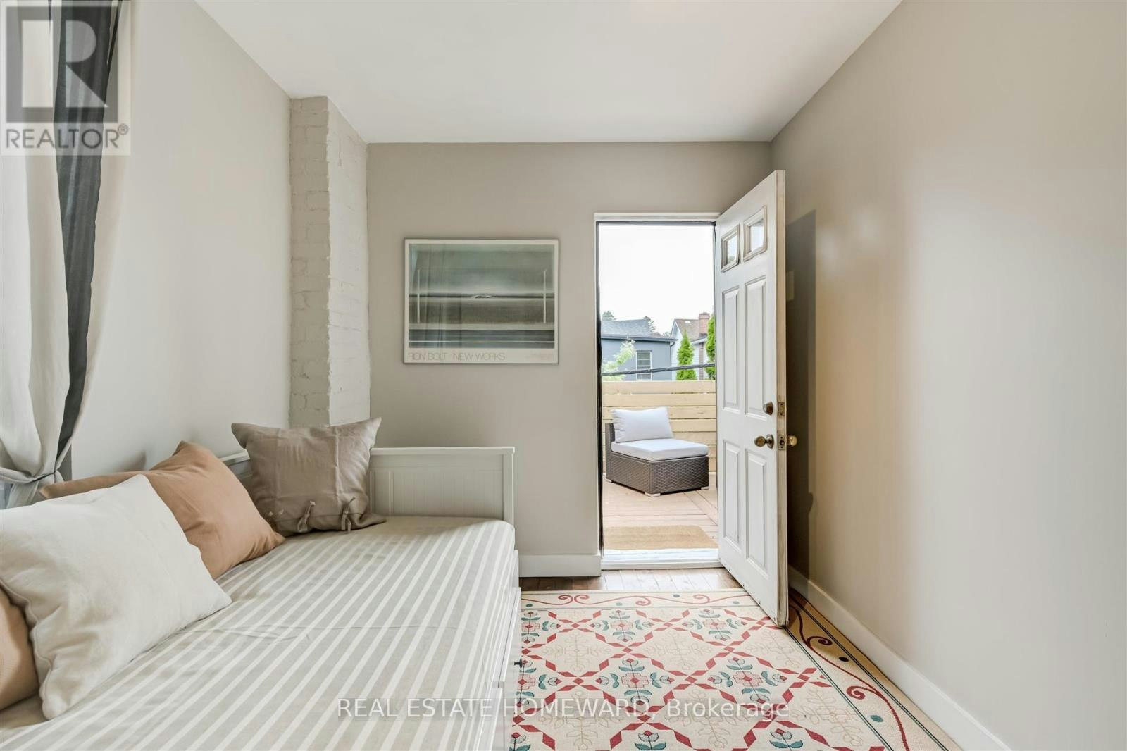 UPPER-14 Ashdale Avenue, Toronto, ON, M4L 2Y7 - 8