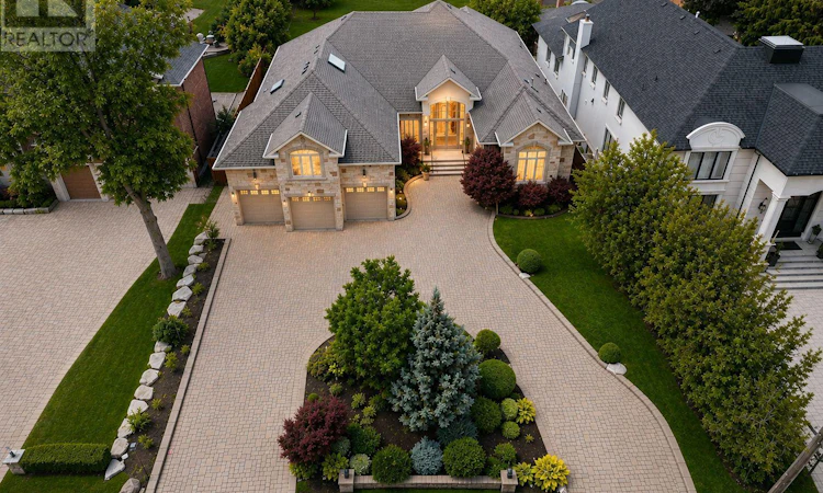 16 Boyle Drive