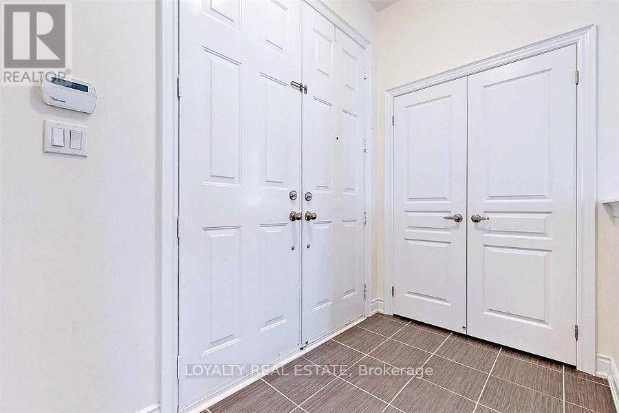 11 Mayapple Lane, Richmond Hill, ON, L4E 1B8 - 3