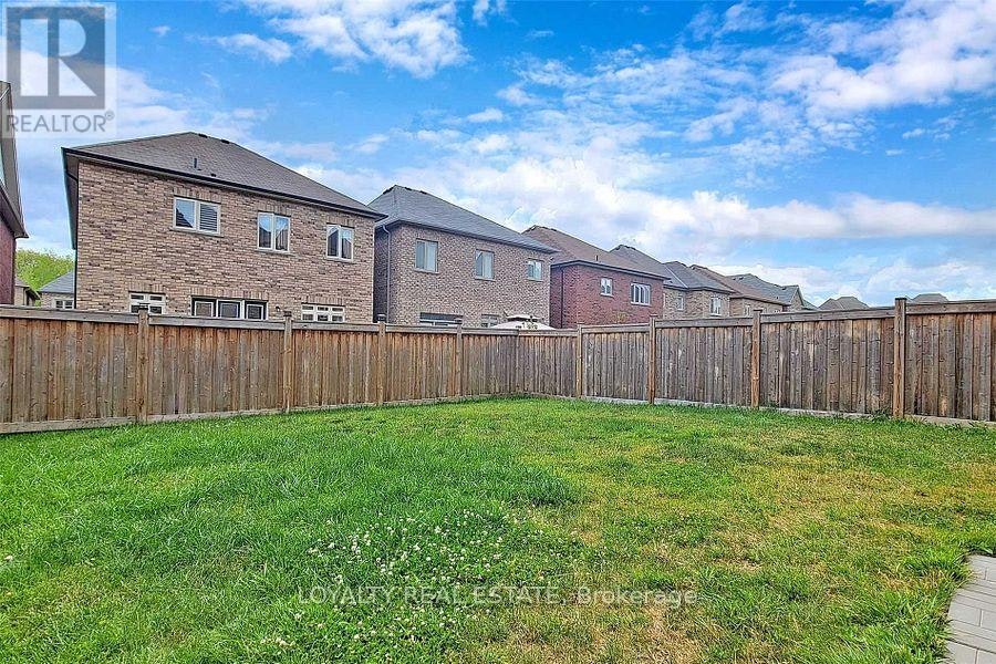 11 Mayapple Lane, Richmond Hill, ON, L4E 1B8 - 37