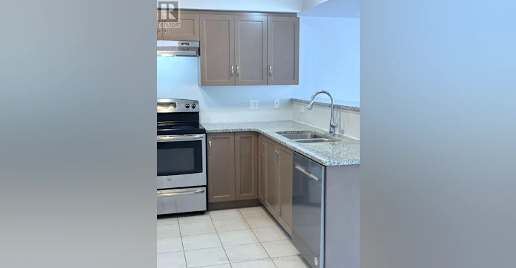 15 Summerfield Drive, Guelph, ON, N1L 0L9 - 2