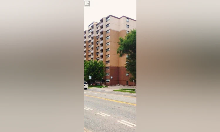 502-1950 Main Street W
