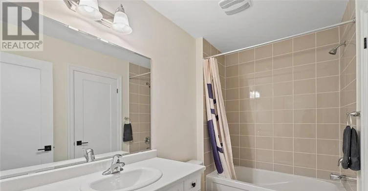 27 Stother Crescent, Bracebridge, ON, P1L 0A9 - 27