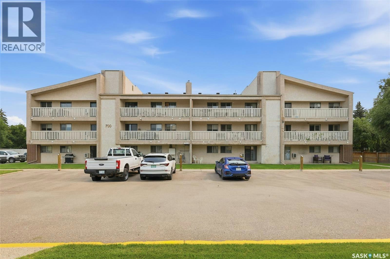 717-310 Stillwater Drive, Saskatoon, SK, S7J 4H7