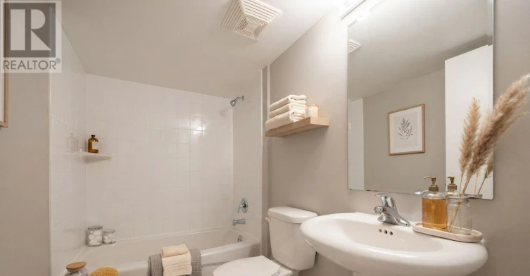204-1401 Dupont Street, Toronto, ON, M6H 4J7 - 7