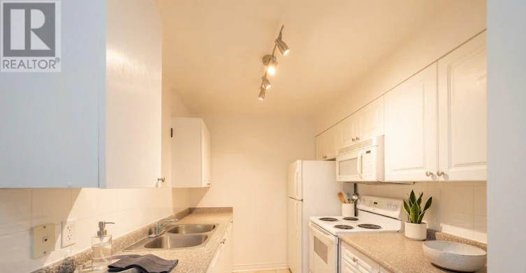 204-1401 Dupont Street, Toronto, ON, M6H 4J7 - 6