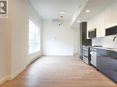 1361 Belaire Avenue - 3