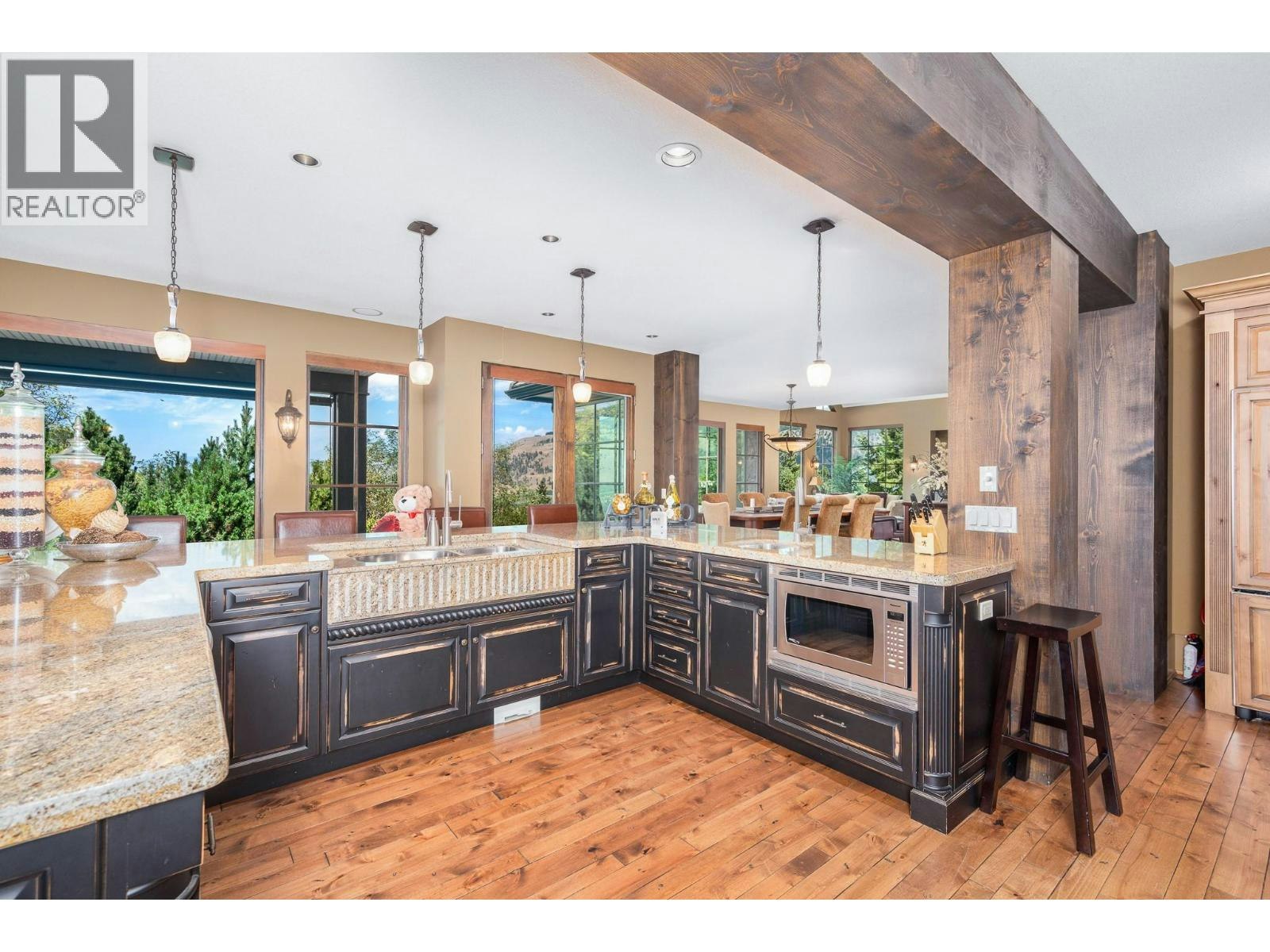 3006 Coachwood Crescent, Coldstream, BC, V1B 3Y4 - 15