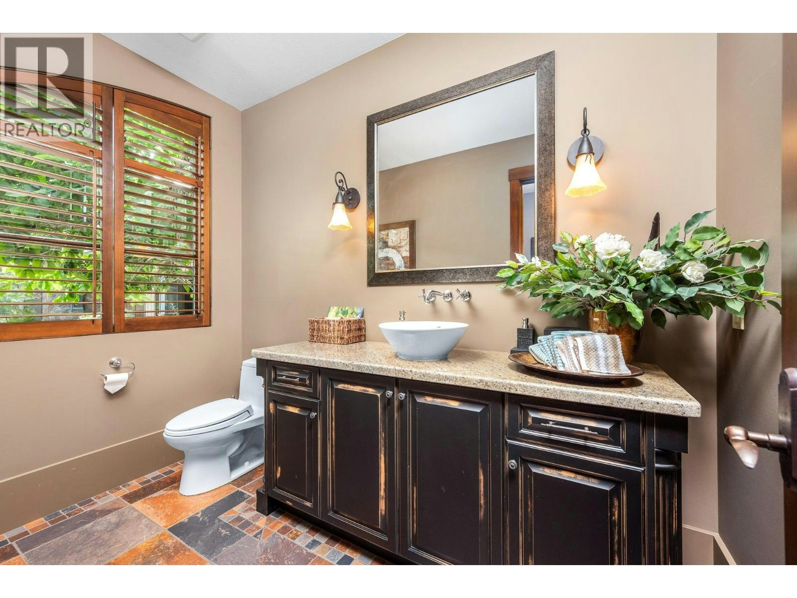 3006 Coachwood Crescent, Coldstream, BC, V1B 3Y4 - 31