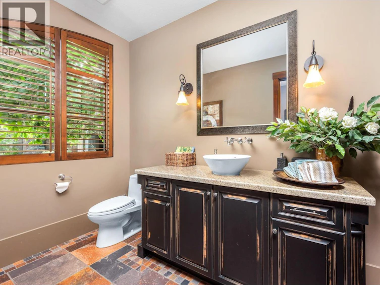 3006 Coachwood Crescent, Coldstream, BC, V1B 3Y4 - 31