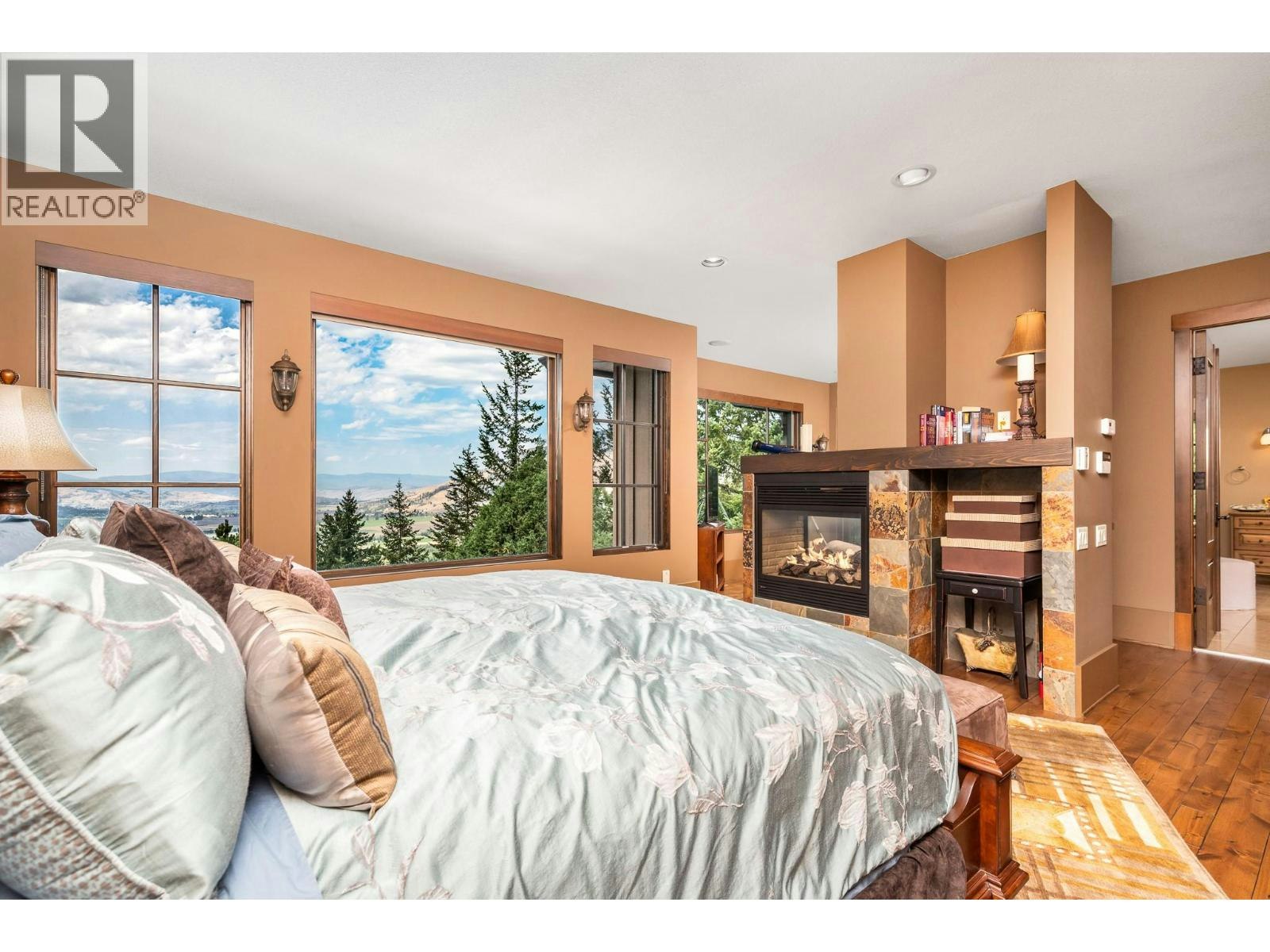 3006 Coachwood Crescent, Coldstream, BC, V1B 3Y4 - 34