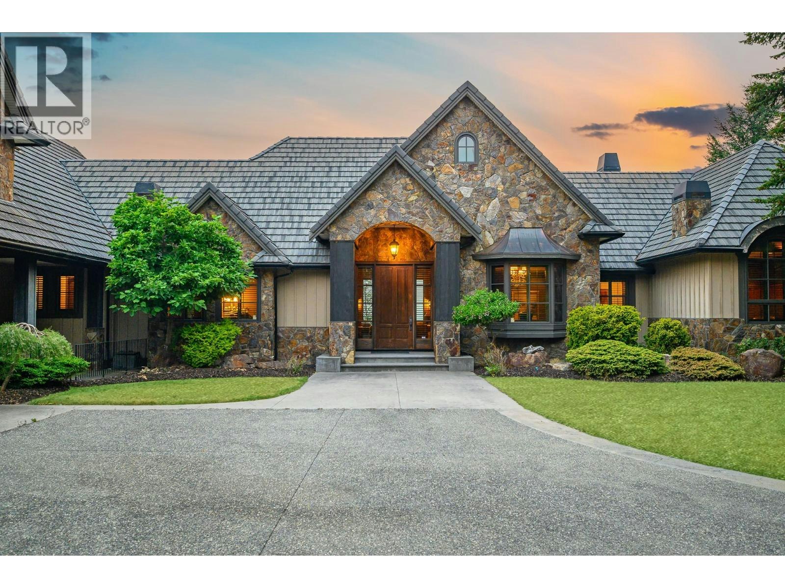 3006 Coachwood Crescent, Coldstream, BC, V1B 3Y4 - 6