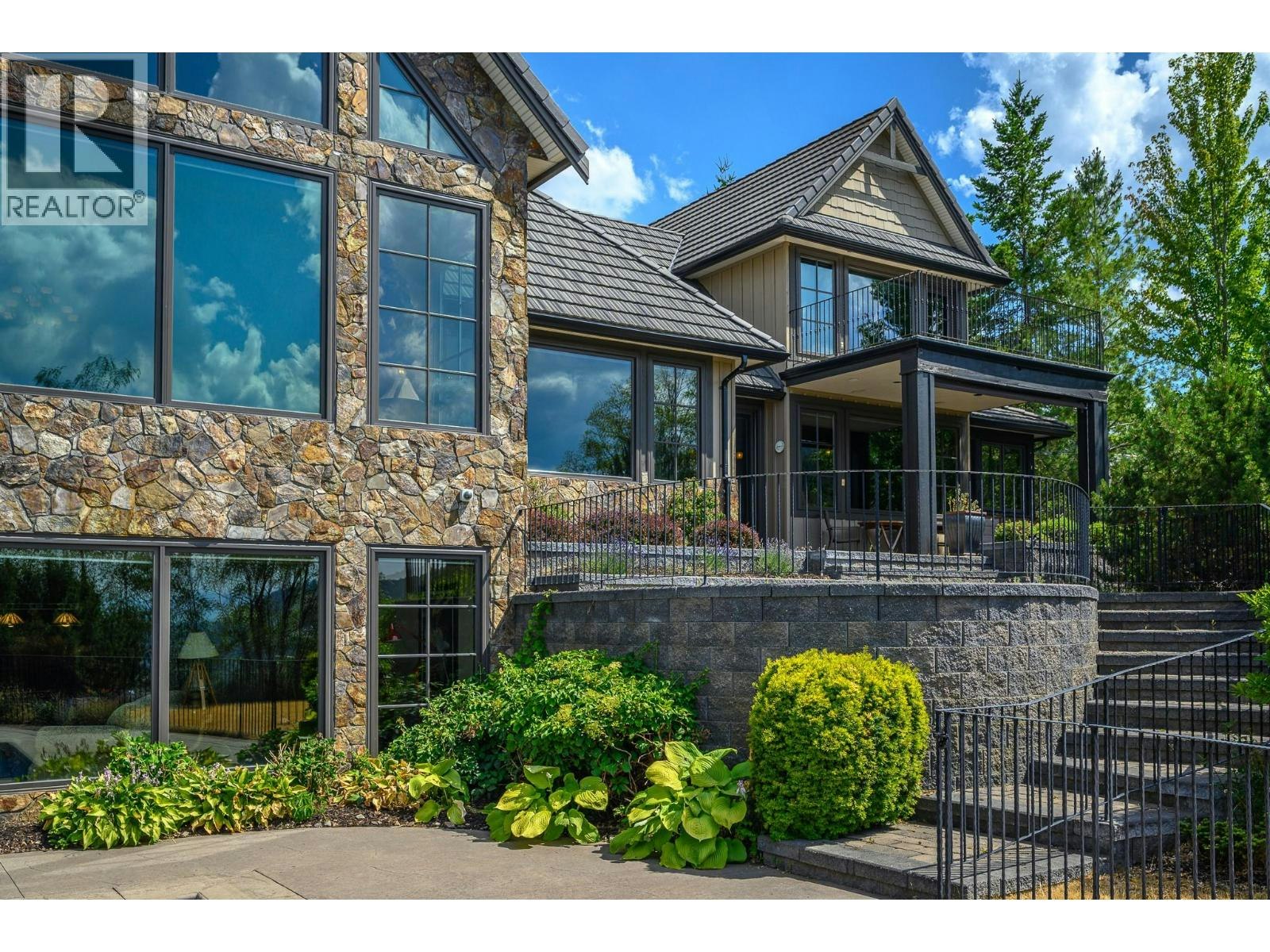 3006 Coachwood Crescent, Coldstream, BC, V1B 3Y4 - 73