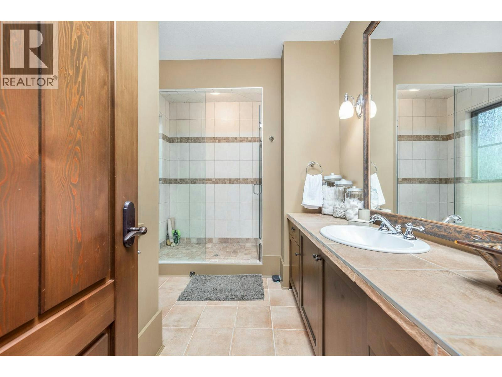 3006 Coachwood Crescent, Coldstream, BC, V1B 3Y4 - 56