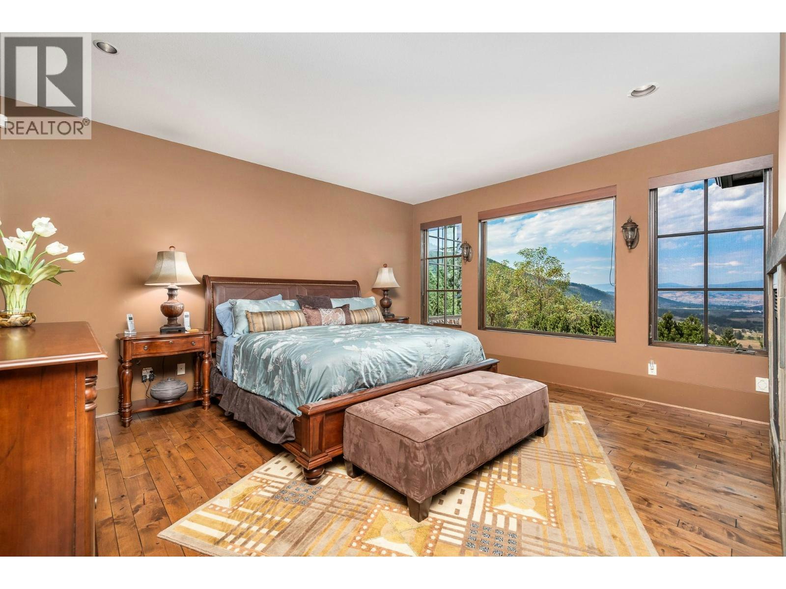 3006 Coachwood Crescent, Coldstream, BC, V1B 3Y4 - 33
