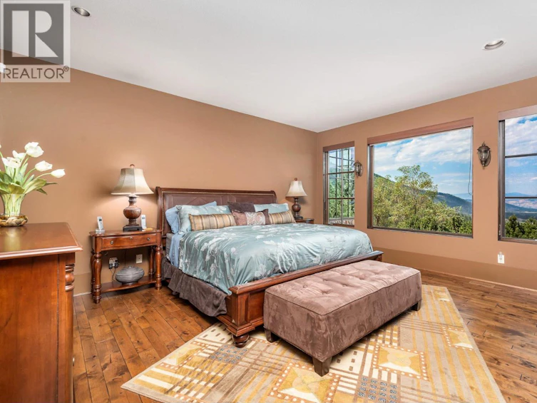 3006 Coachwood Crescent, Coldstream, BC, V1B 3Y4 - 33