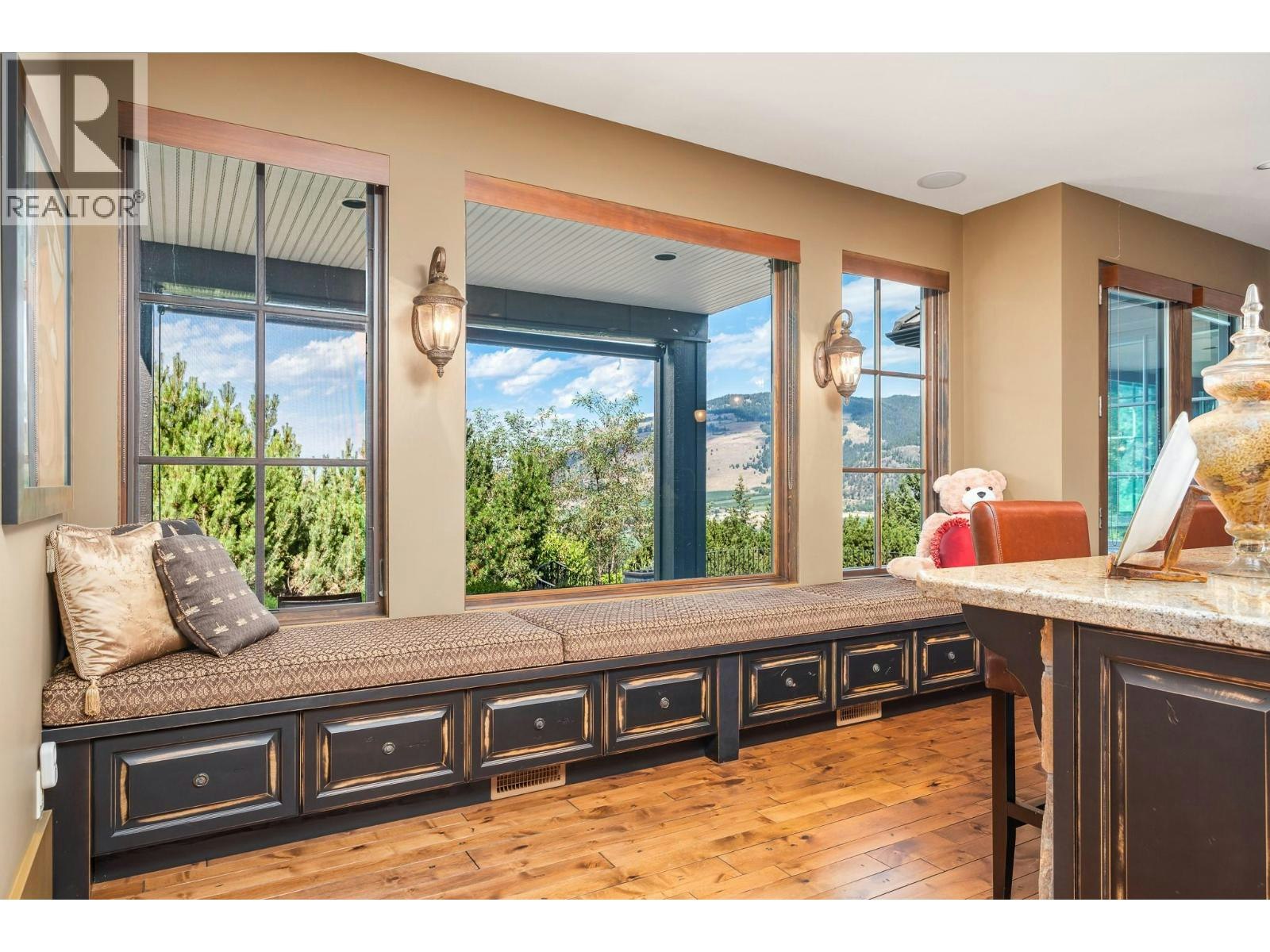 3006 Coachwood Crescent, Coldstream, BC, V1B 3Y4 - 12