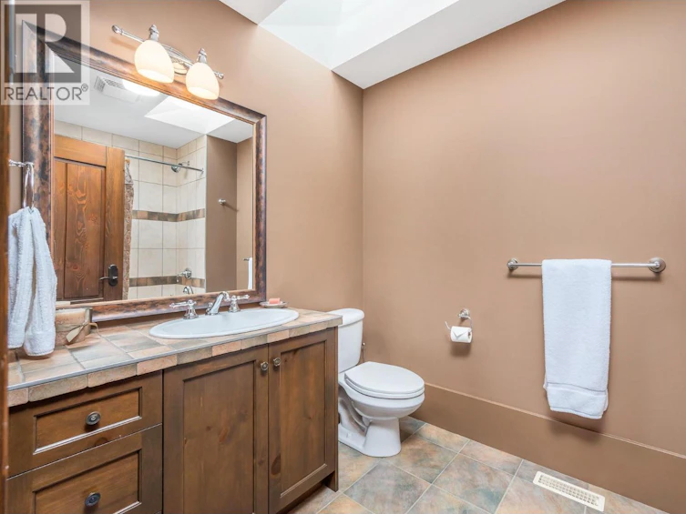 3006 Coachwood Crescent, Coldstream, BC, V1B 3Y4 - 66