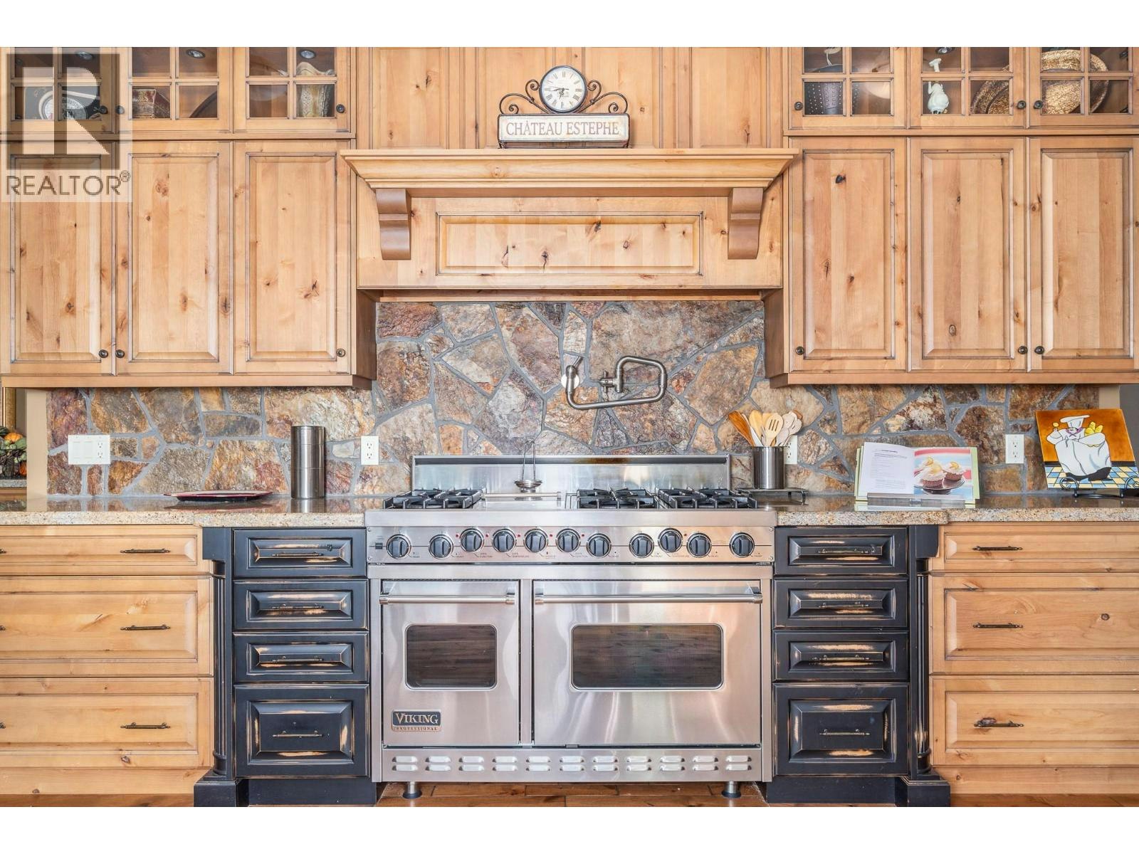 3006 Coachwood Crescent, Coldstream, BC, V1B 3Y4 - 19
