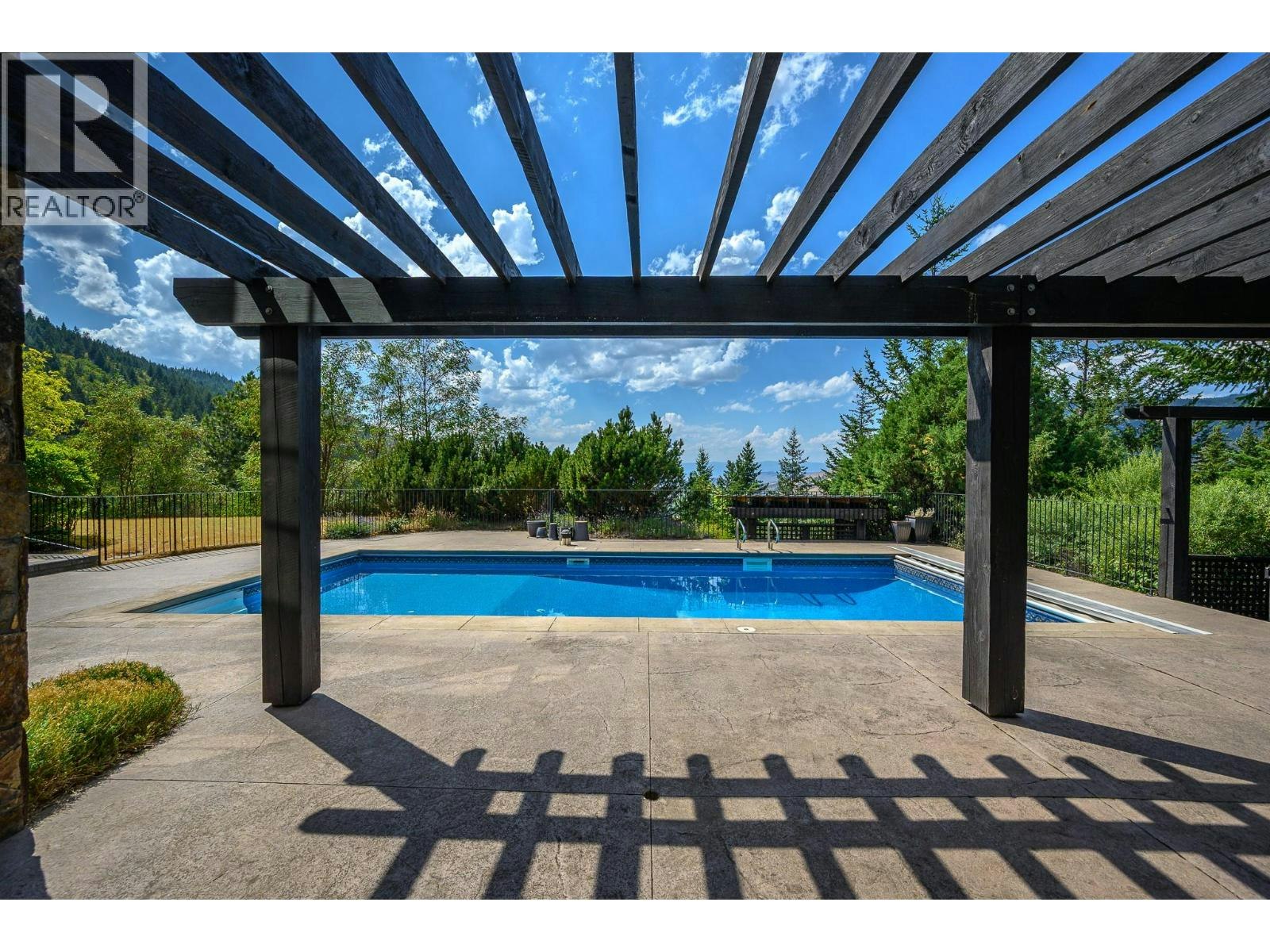 3006 Coachwood Crescent, Coldstream, BC, V1B 3Y4 - 74