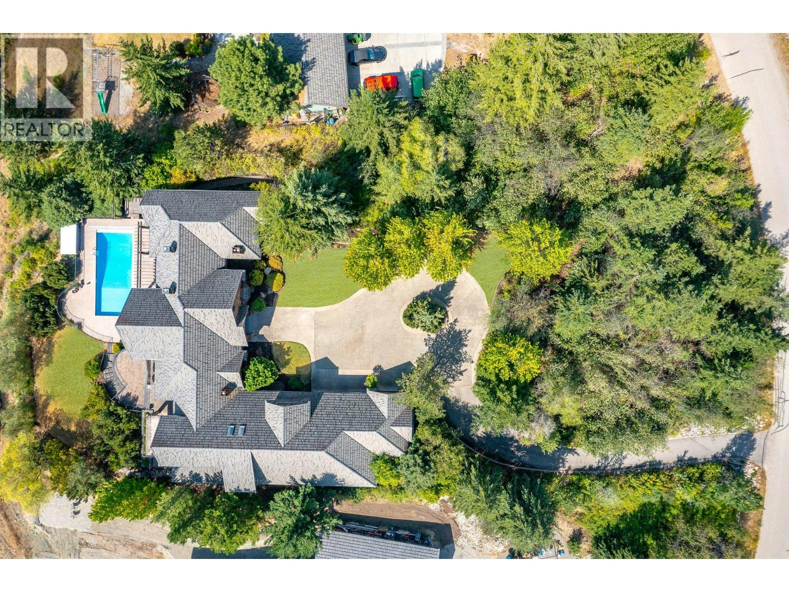 3006 Coachwood Crescent, Coldstream, BC, V1B 3Y4 - 82