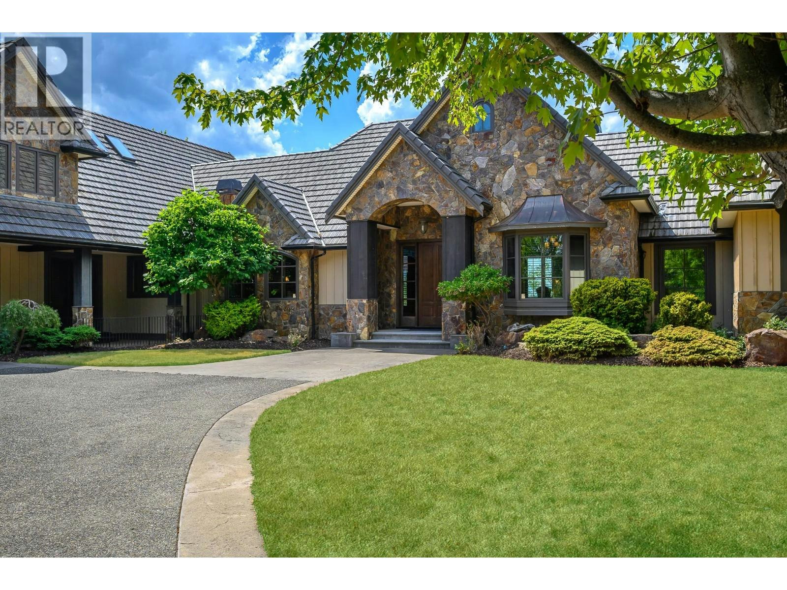 3006 Coachwood Crescent, Coldstream, BC, V1B 3Y4 - 10