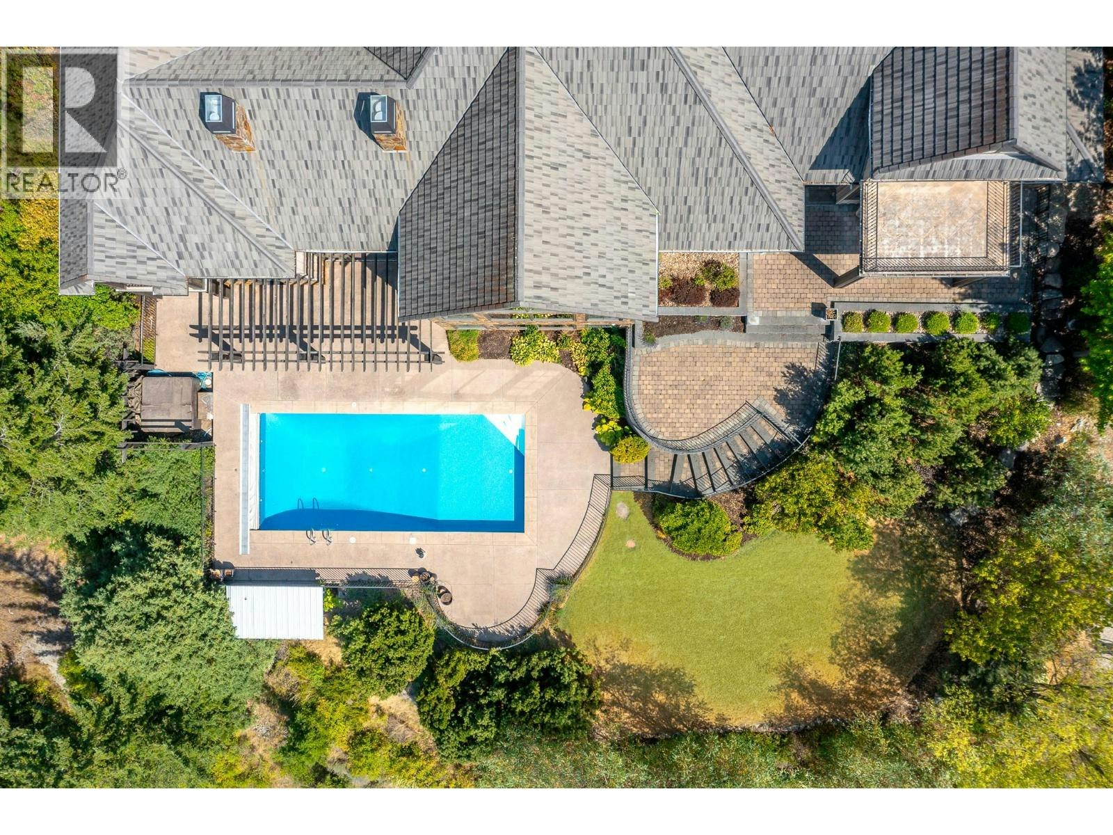 3006 Coachwood Crescent, Coldstream, BC, V1B 3Y4 - 83