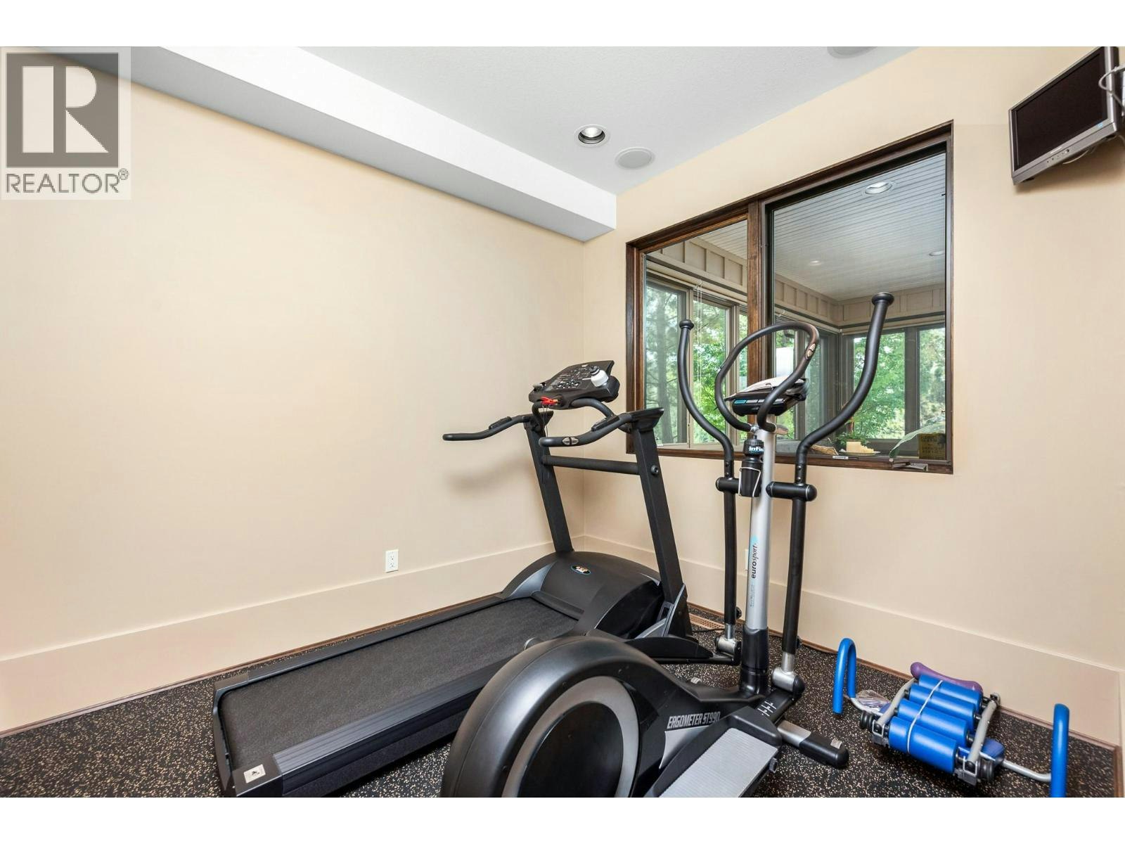 3006 Coachwood Crescent, Coldstream, BC, V1B 3Y4 - 44