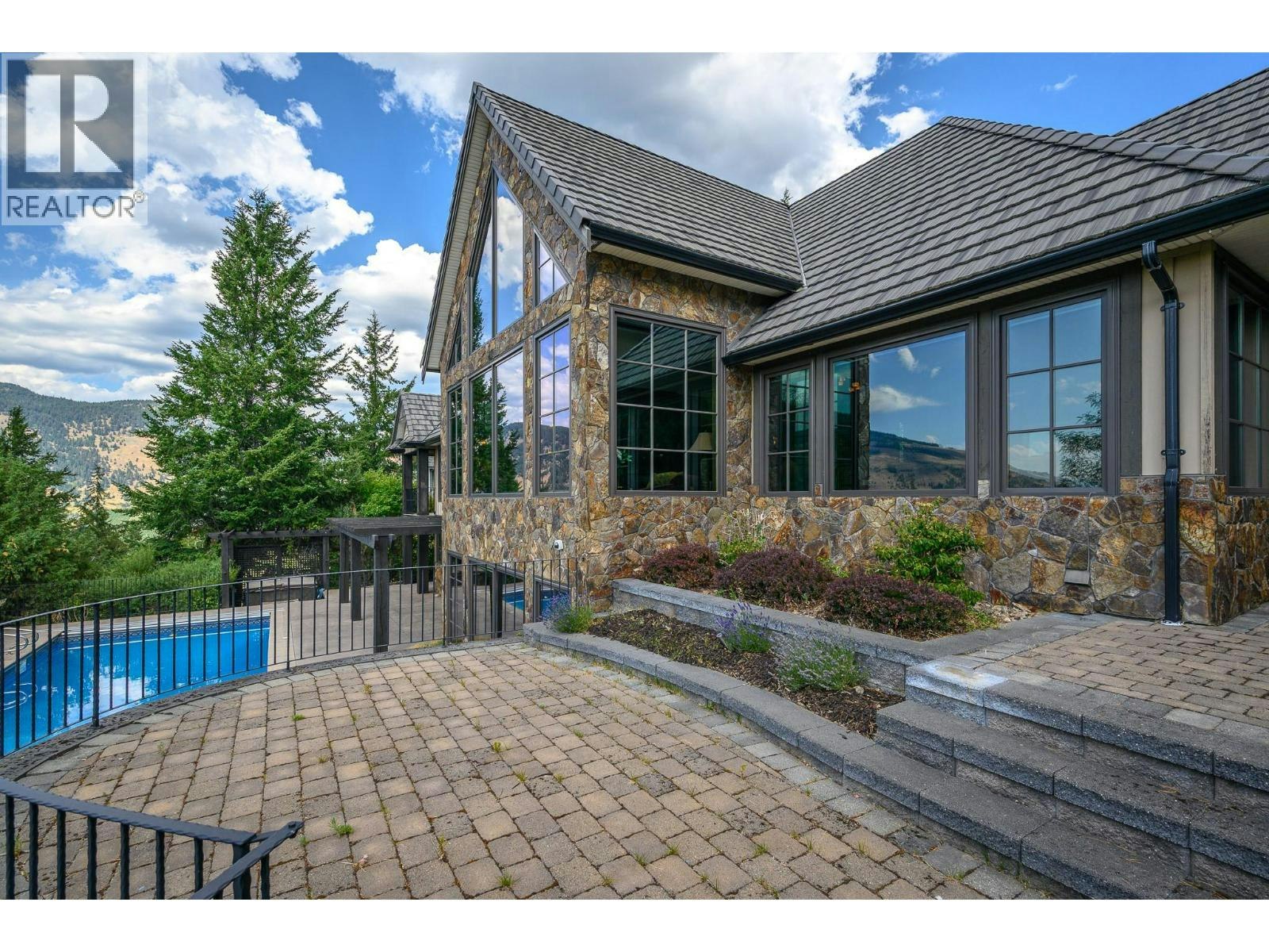 3006 Coachwood Crescent, Coldstream, BC, V1B 3Y4 - 69