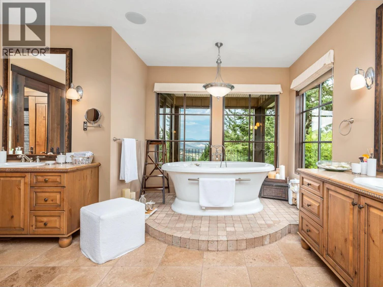 3006 Coachwood Crescent, Coldstream, BC, V1B 3Y4 - 38