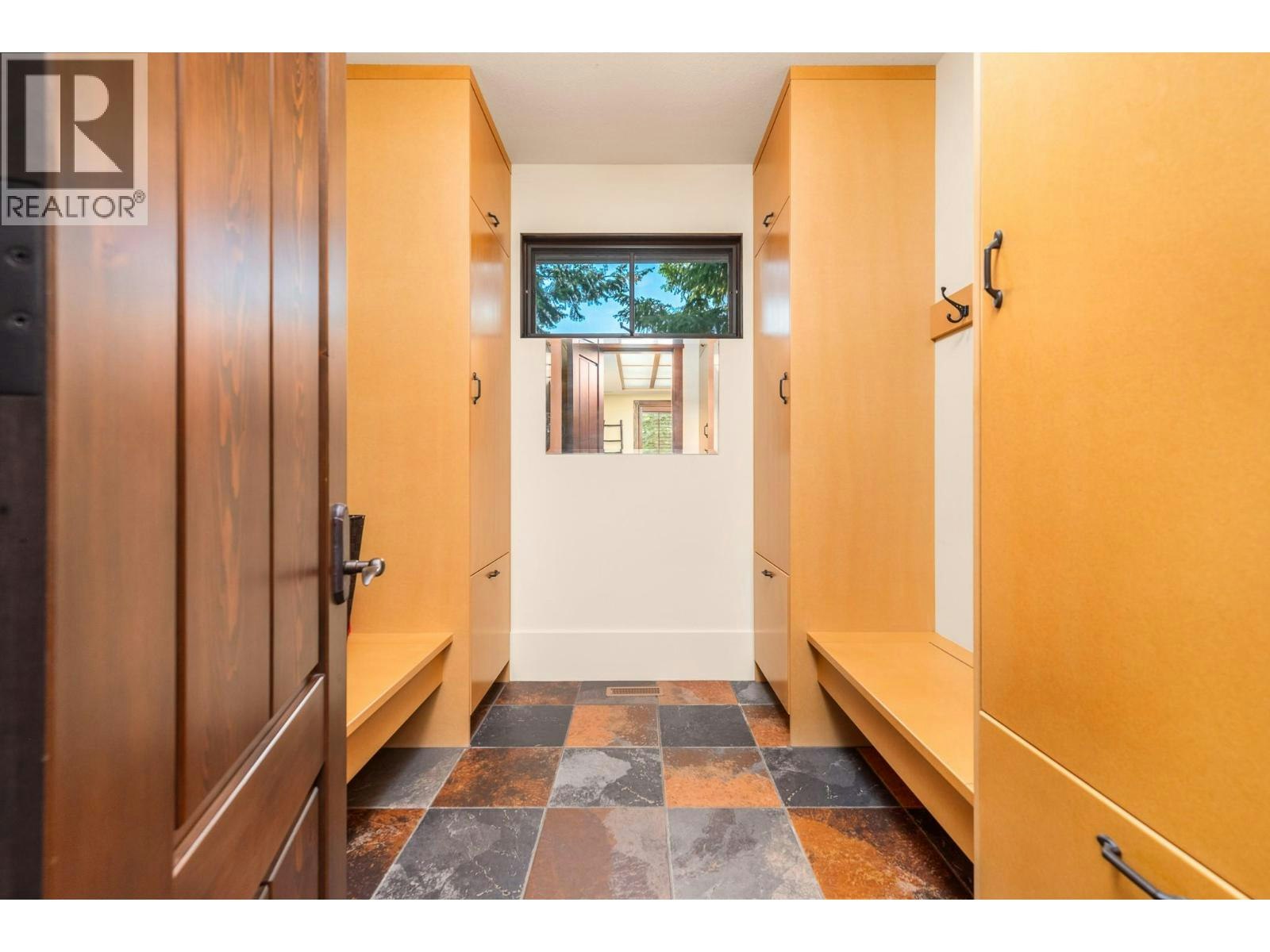 3006 Coachwood Crescent, Coldstream, BC, V1B 3Y4 - 43