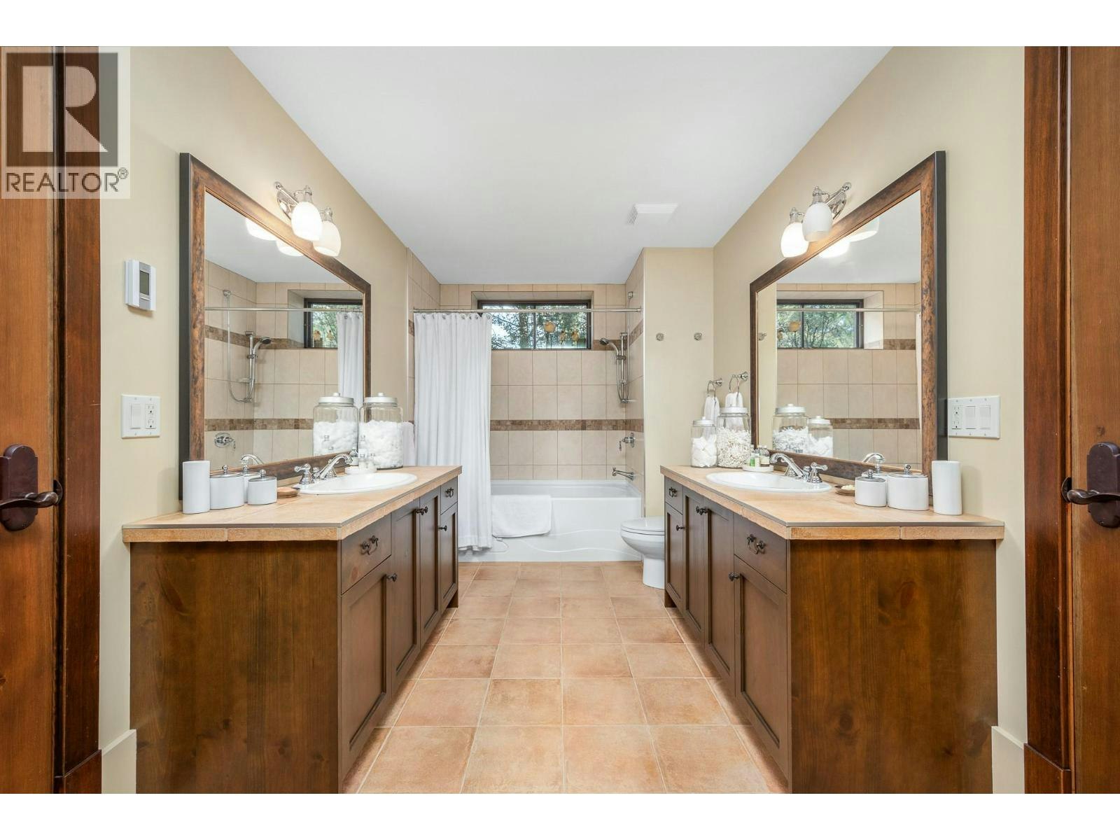 3006 Coachwood Crescent, Coldstream, BC, V1B 3Y4 - 58