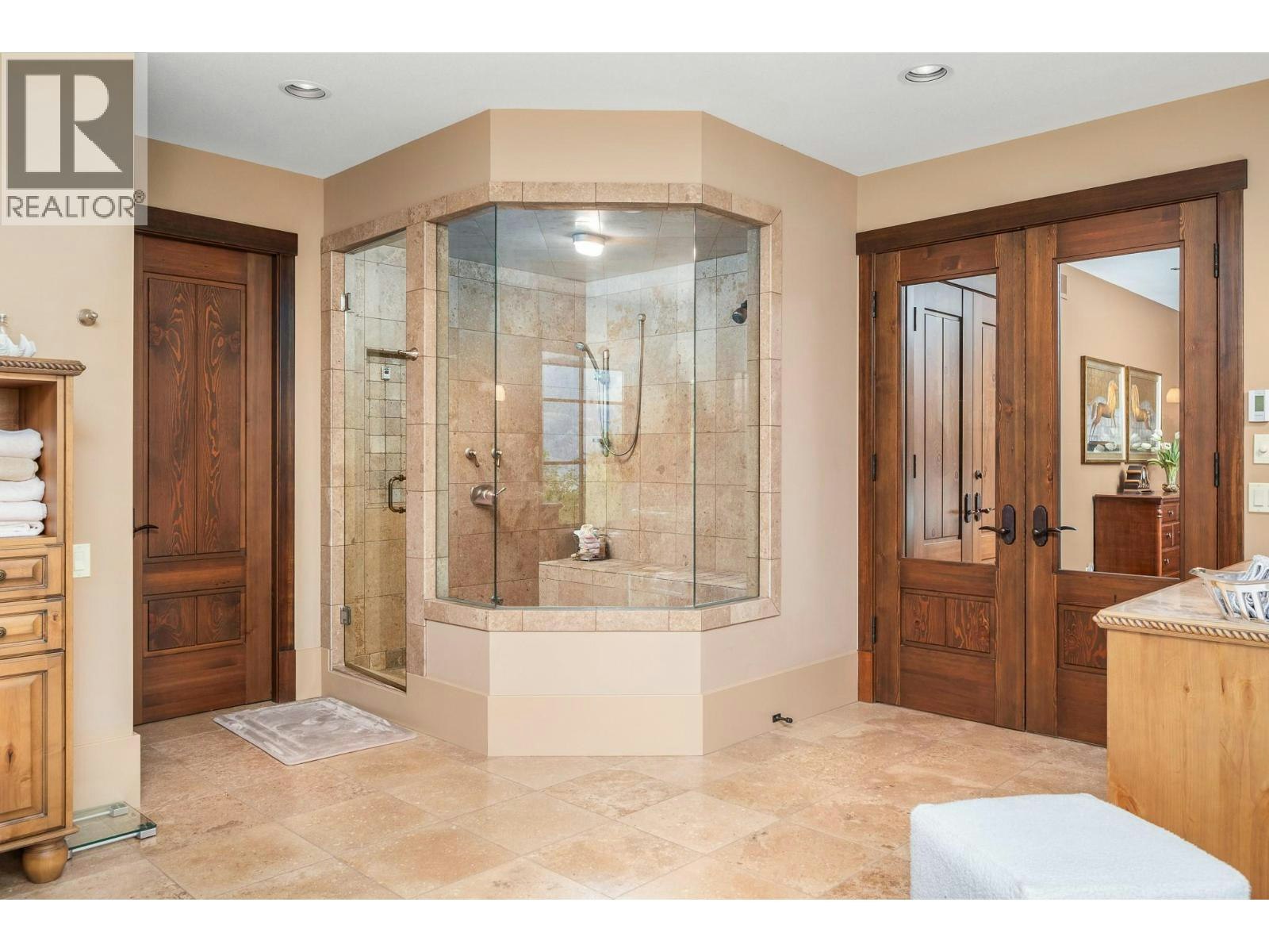 3006 Coachwood Crescent, Coldstream, BC, V1B 3Y4 - 39