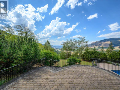 3006 Coachwood Crescent - 3