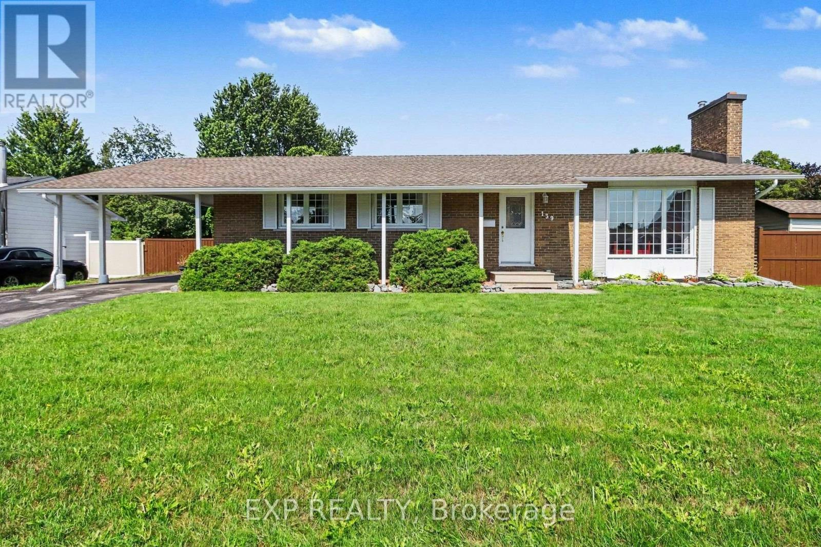 139 Abbeyhill Drive, Ottawa, ON, K2L 1H6