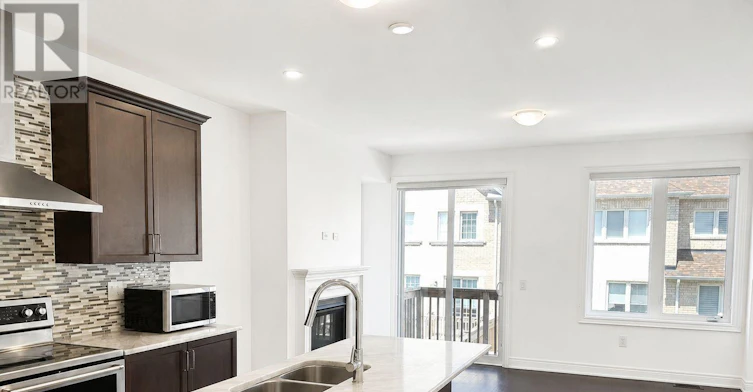 103 Drizzel Crescent, Richmond Hill, ON, L4E 0G9 - 5