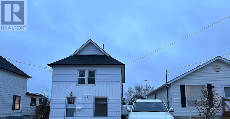 18 Forks Road E, Welland, ON, L3B 5K1