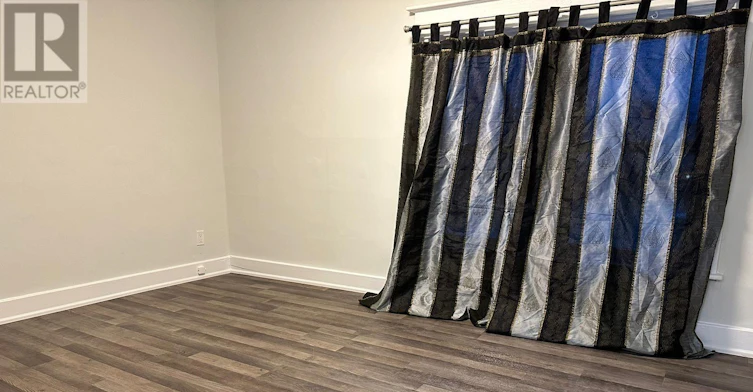 18 Forks Road E, Welland, ON, L3B 5K1 - 12