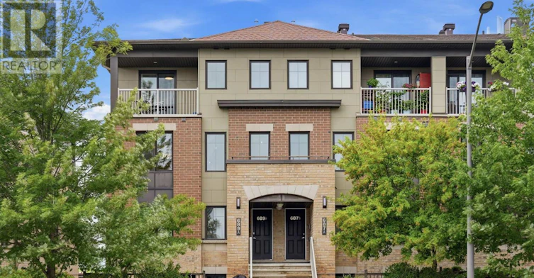 689B Sue Holloway Drive, Ottawa, ON, K2J 5R6