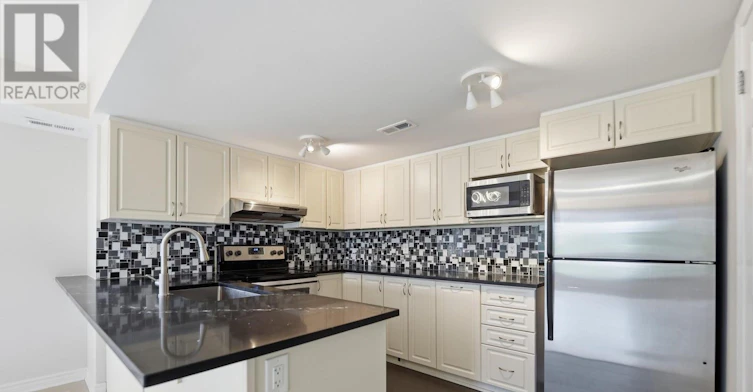 689B Sue Holloway Drive, Ottawa, ON, K2J 5R6 - 10