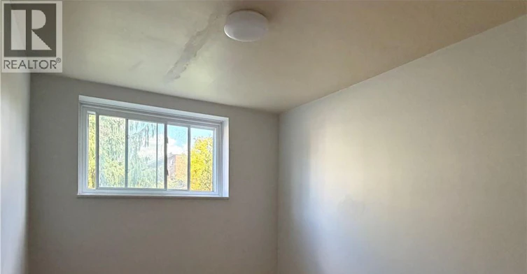 9-443 Hazel Street, Waterloo, ON, N2L 3P7 - 5