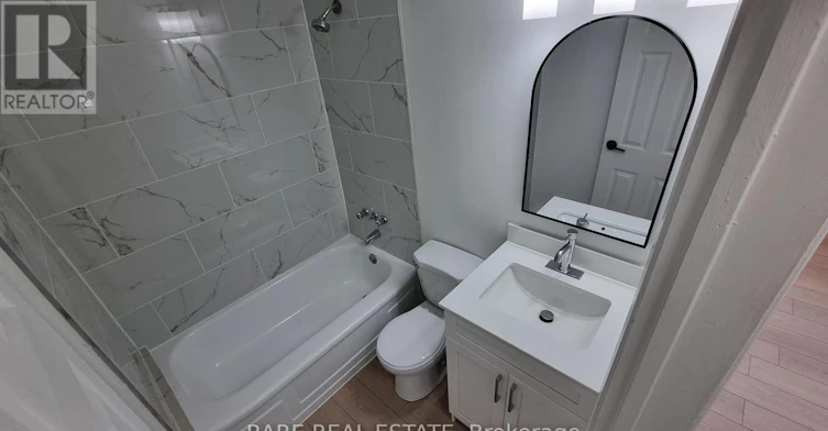 7-431 Martha Street W, Burlington, ON, L7R 2P6 - 3