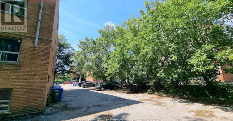 7-431 Martha Street W, Burlington, ON, L7R 2P6 - 19