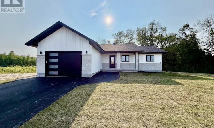 55 Eddy Crescent