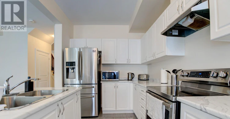 4901 Pettit Avenue, Niagara Falls, ON, L2E 0B7 - 3