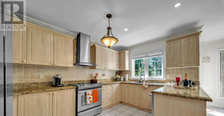 384 Spruce Grove Crescent, Newmarket, ON, L3X 2X3 - 4